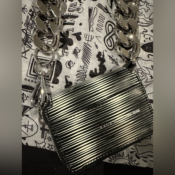 KARA New York mini chain crossbody bag - Picture 2 of 7